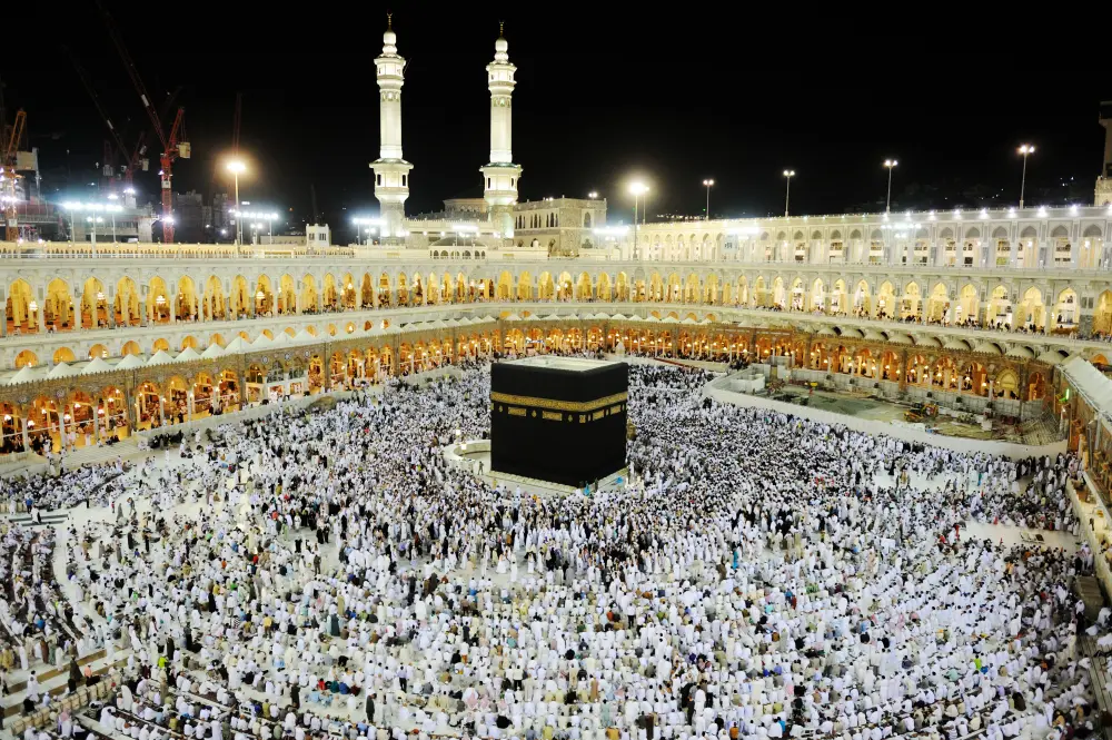 Pilgrims performing Umrah in Makkah